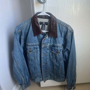 Vintage Looney Tunes Taz Denim Jean Jacket Bomber Warner Bros Leather Collar